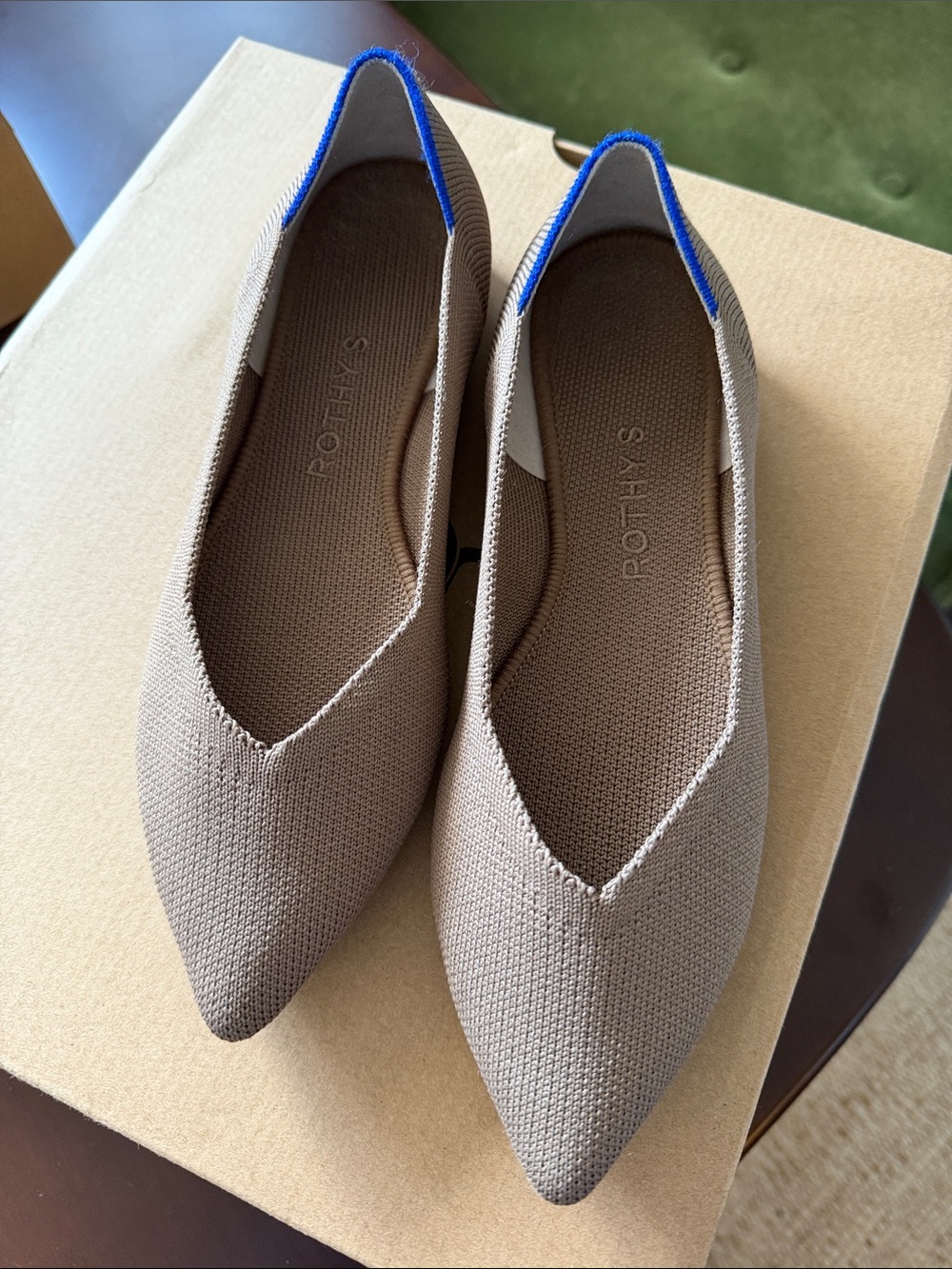 Rothy's Pointed Knit Flats in Taupe with Blue trim size 7